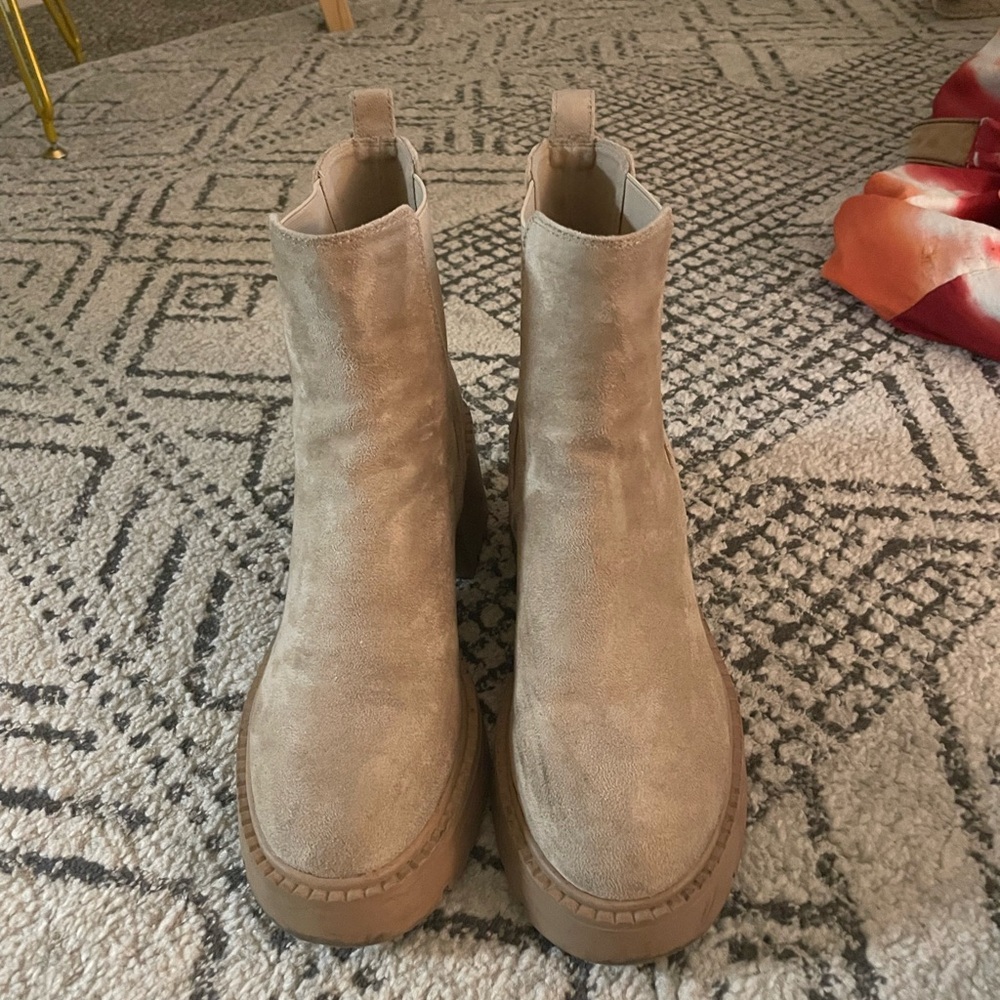 Stylish Tan Ankle Boots for Women